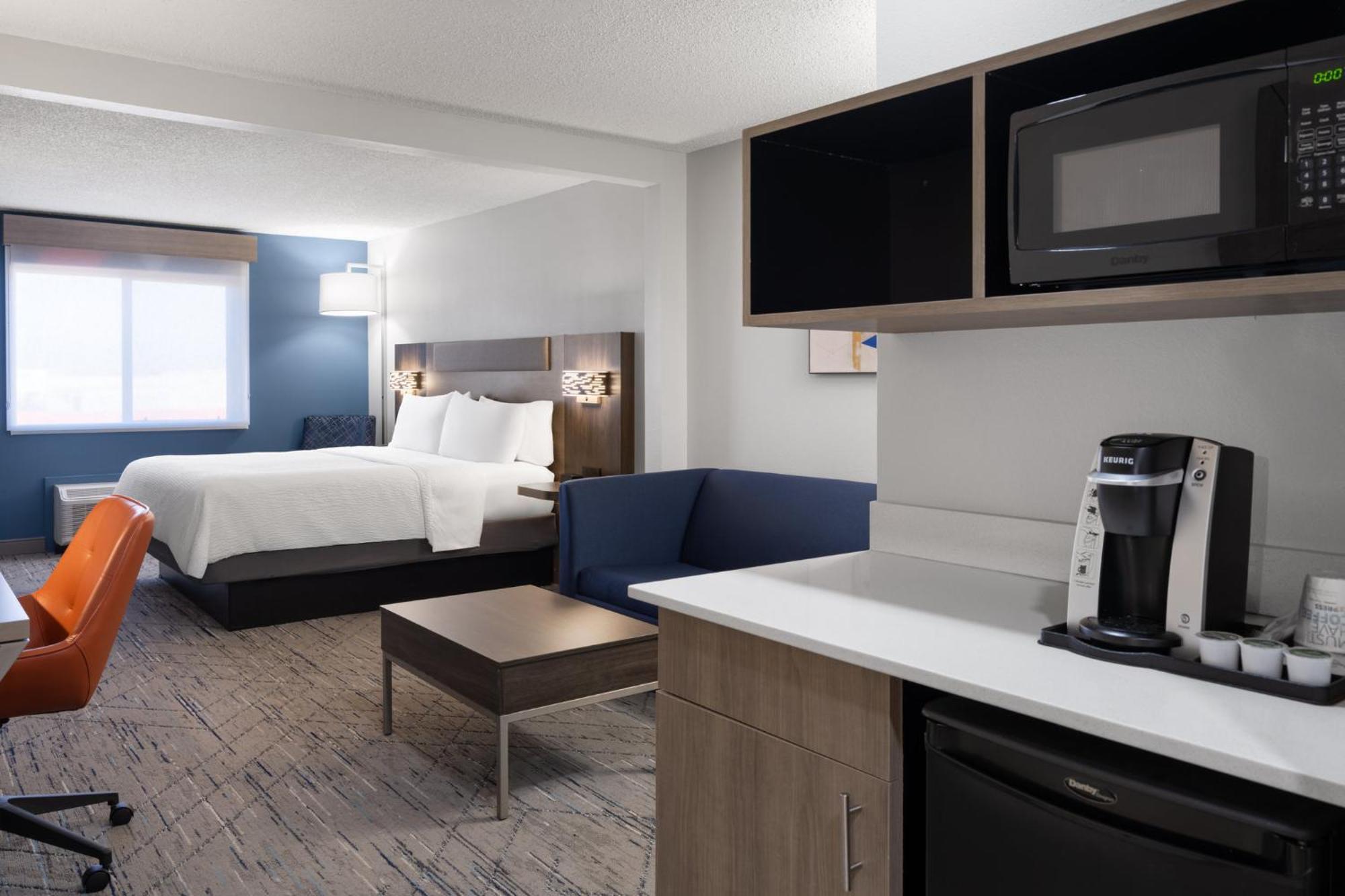 Holiday Inn Express & Suites Midwest City By Ihg Εξωτερικό φωτογραφία
