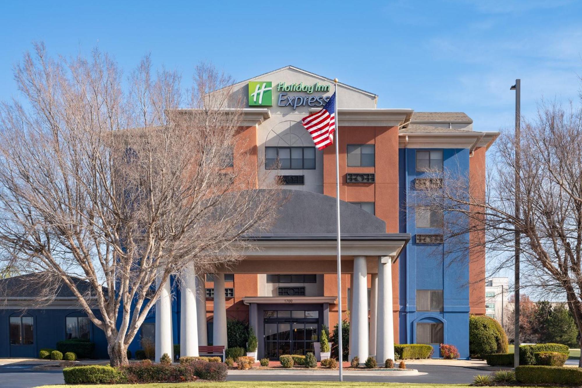 Holiday Inn Express & Suites Midwest City By Ihg Εξωτερικό φωτογραφία